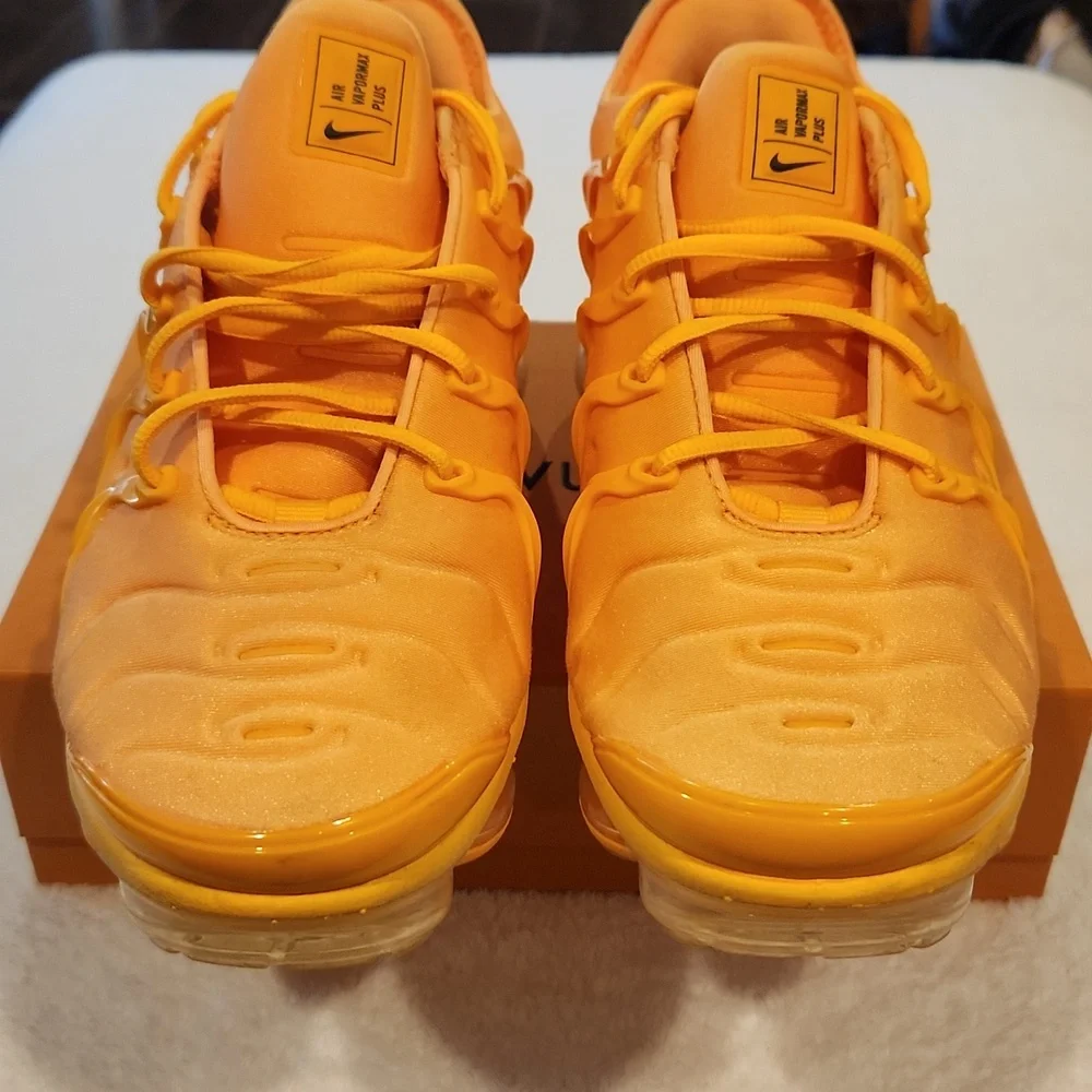 Nike vVapor Max Plus Women's Size 10 - Picture 2 of 9